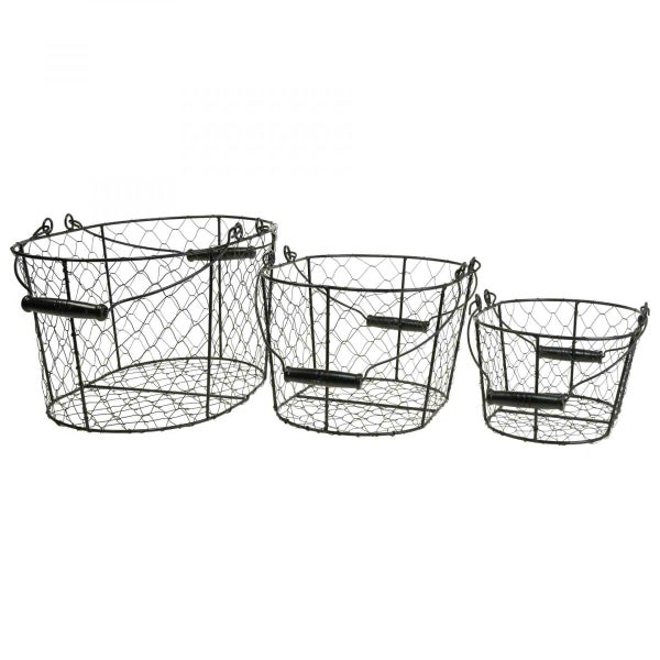 Drei Drahtkörbe unterschiedlicher Größe mit Tragegriffen