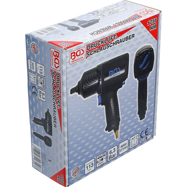 Wandleuchte mit Holzhalterung und Metallschiene