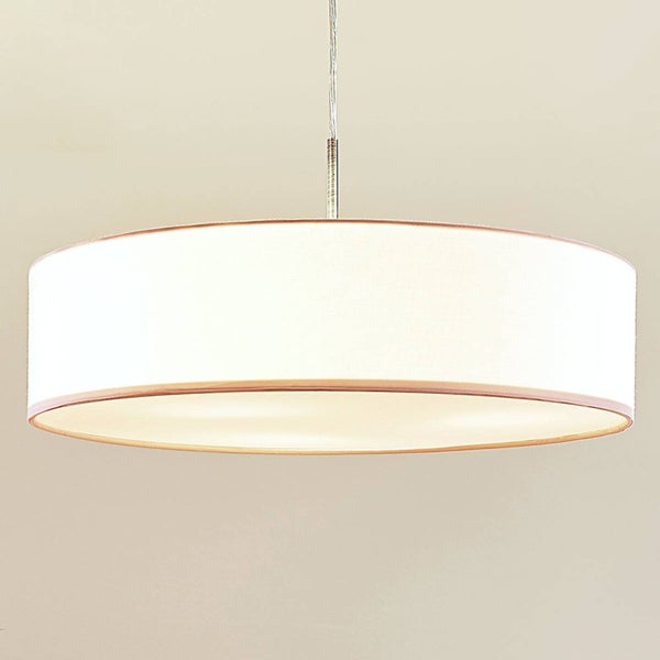 Weiße runde Pendelleuchte mit Textilschirm in Trommelform.