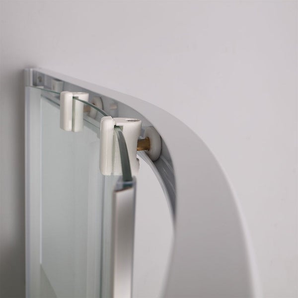 Detail einer Duschkabine mit Glas-Schiebetür und Rollenführung