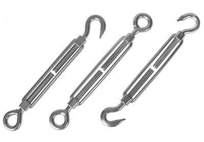 Drei Spannschlosssets aus Metall mit Haken und Öse zur Drahtseilspannung.