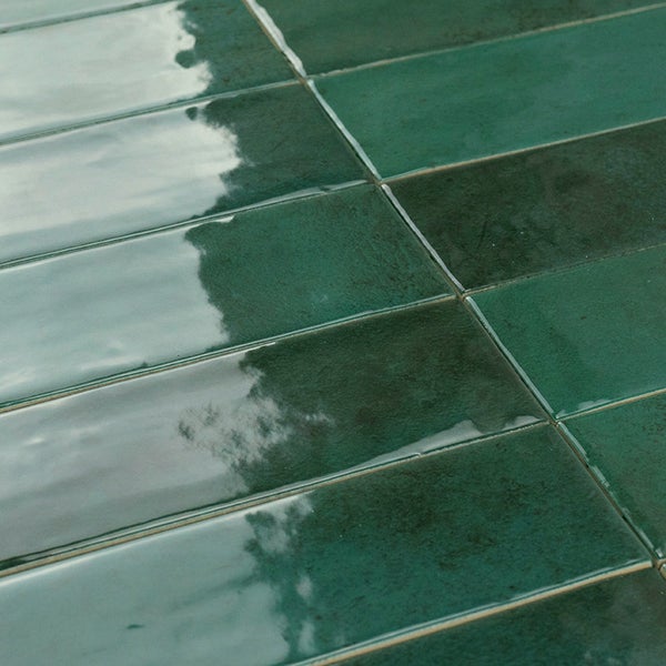 Wandfliesen rechteckig mit glänzender Oberfläche in Ziegeloptik für den Innenbereich