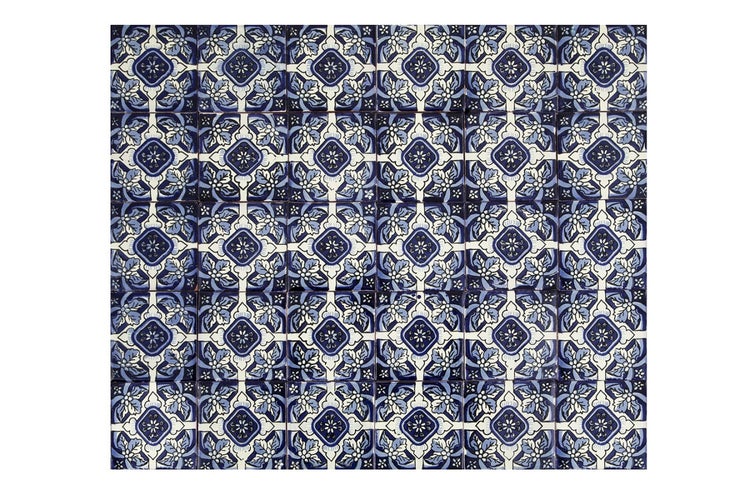 Fliesenmuster mit floralem Design für Wand und Boden