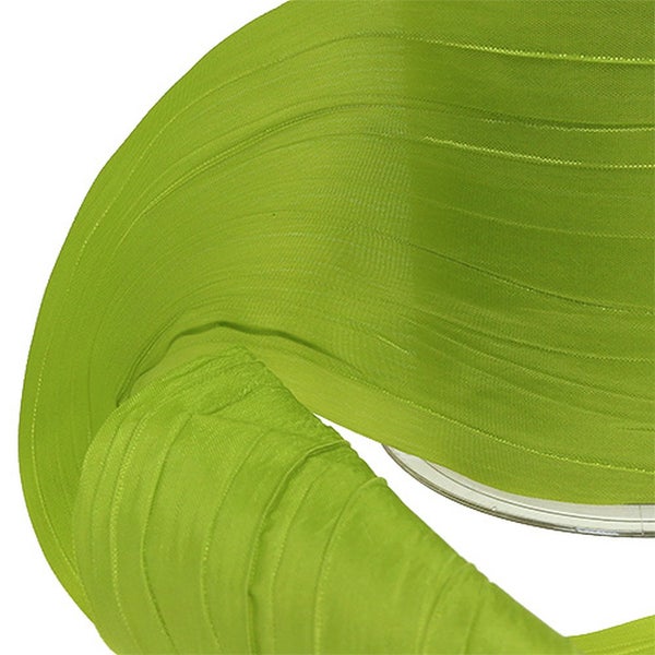 Dekoratives Organzaband auf Rolle