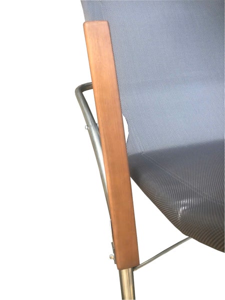 Edelstahl-Kippliege ELEGANCE 177 x 65 x 109 cm, silbergrau, Holzarmlehnen