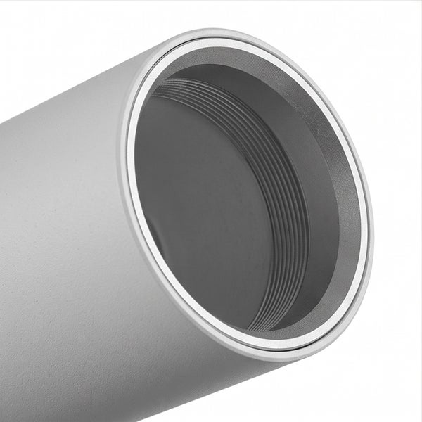 Zylindrischer Strahlergehäusekopf aus Metall mit Innengewinde für Deckenleuchten.