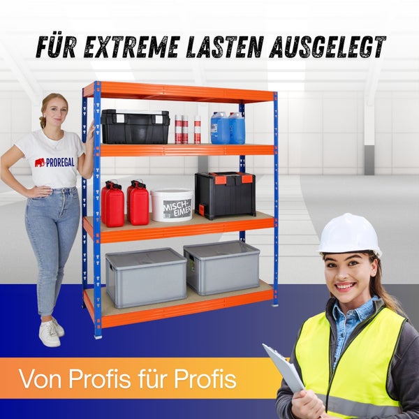 Proregal Schwerlastregal aus Metall mit vier Holzböden, beladen mit Lagerutensilien, in einer hellen, organisierten Lagerhalle.