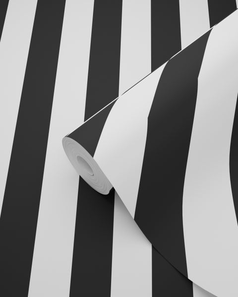 Tapetenrolle mit Streifenmuster