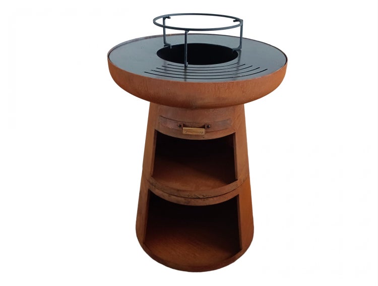 Feuerstelle aus Stahl mit Stauraum für Holz