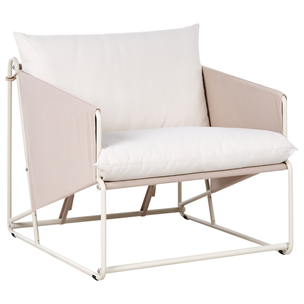 Sessel mit Metallrahmen und Kissen