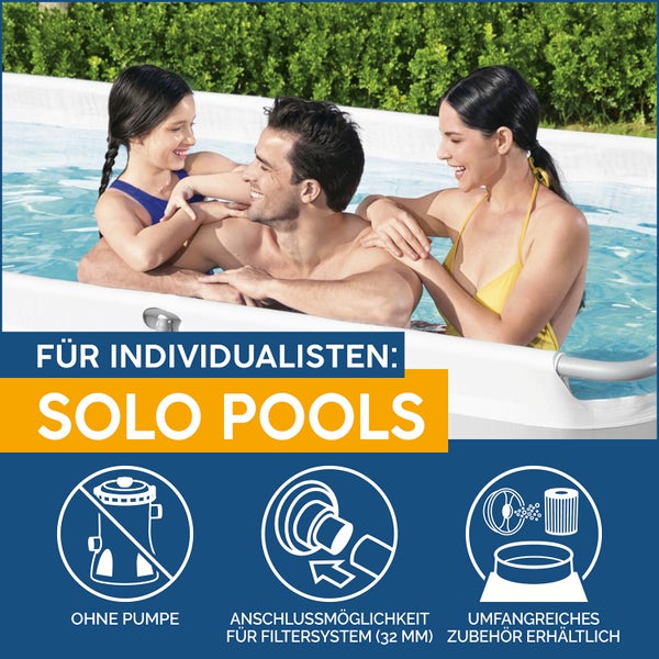 Familie im Pool mit Hinweisen: ohne Pumpe, Anschlussmöglichkeit für Filtersystem 32 Millimeter, umfangreiches Zubehör erhältlich.
