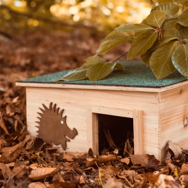 Igelhaus CULT at home Igelhotel 37 x 37cm fertig montiert braun aus Holz