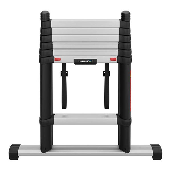 Zusammengeklappte Teleskopleiter