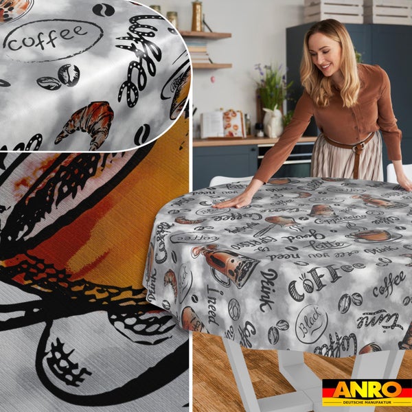 Runde Tischdecke mit Kaffeemotiven wie Bohnen und Tassen in einer modernen Küche, Detailansicht der Oberfläche, ANRO Logo.
