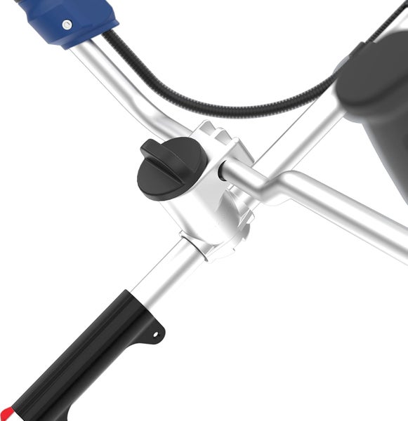 Detailansicht der werkzeuglosen Griffverstellung einer Motorsense mit schwarzem Drehknopf.