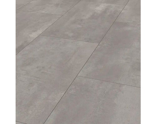 Bodenbelag aus Steinzeugfliesen