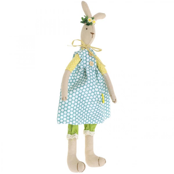 Dekorativer Stoffhase mit Kleid und Blumenkranz als Dekoration