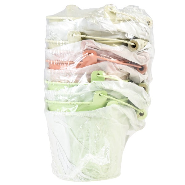 Verpackte Pflanzgefäße aus Kunststoff mit Aufhängung