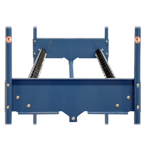 Detailansicht einer blauen Fliesenschneidmaschine mit Trittverbotssymbol