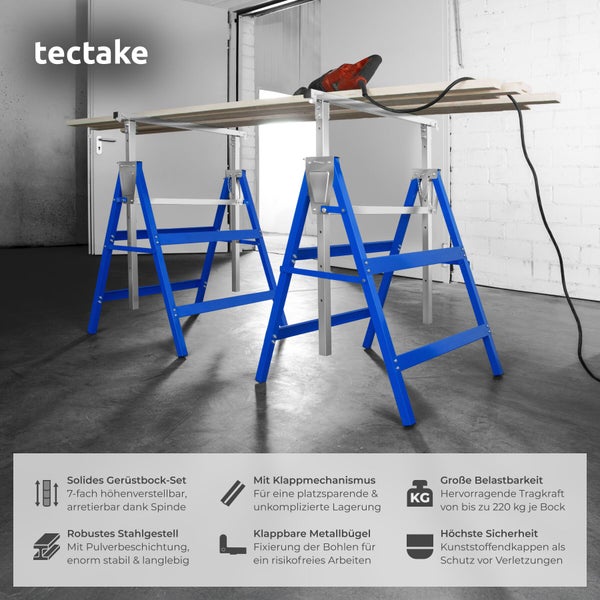 tectake Logo. Zwei höhenverstellbare, klappbare Gerüstböcke aus blauem Stahl tragen Holzbohlen in einer hellen Werkstatt. Tragkraft 220 Kilogramm.