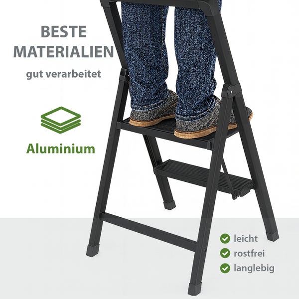 Aluminium Klapptritt mit Person, leicht, rostfrei und langlebig