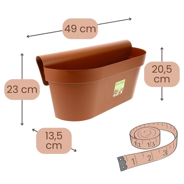 Balkonhängetopf: Breite 49 Zentimeter, Gesamthöhe 23 Zentimeter, Topfhöhe 20,5 Zentimeter, Tiefe 13,5 Zentimeter.