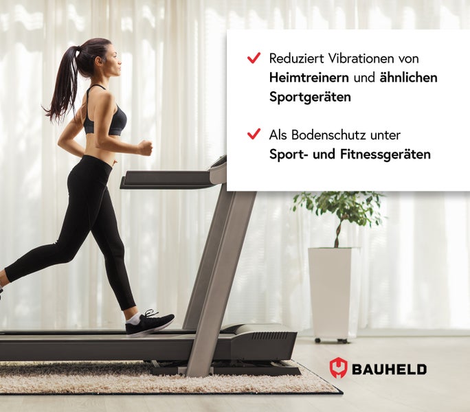 Frau läuft auf einem Laufband, das auf einer Schutzmatte steht, welche Vibrationen dämpft und den Boden schützt. Bauheld Logo.