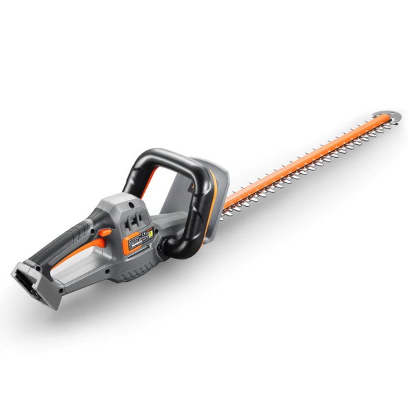 Akku-Heckenschere mit langem Schneidschwert und ergonomischem Handgriff.