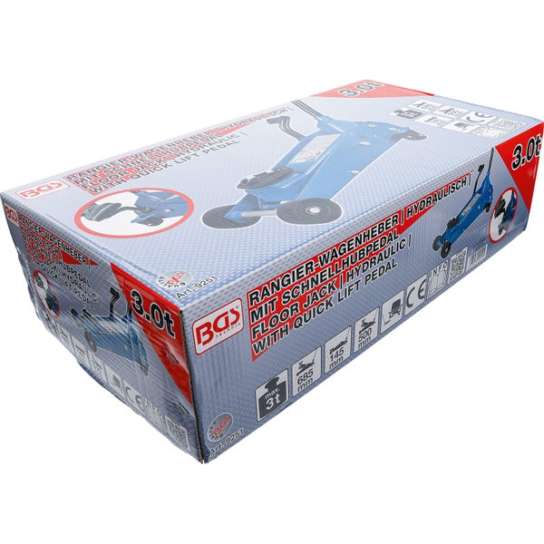 Verpackung eines BGS Rangierwagenhebers mit Schnellhubpedal