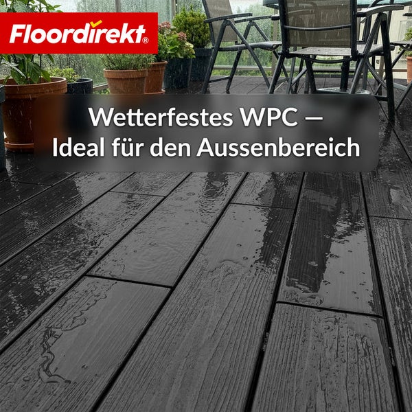 Wetterfeste WPC Terrassendielen auf einem Balkon im Außenbereich mit Pflanzen und Stühlen, im Hintergrund Floordirekt Logo.
