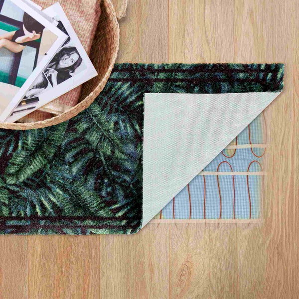 Teppich mit Pflanzenmuster und freiliegender Fußbodenheizung