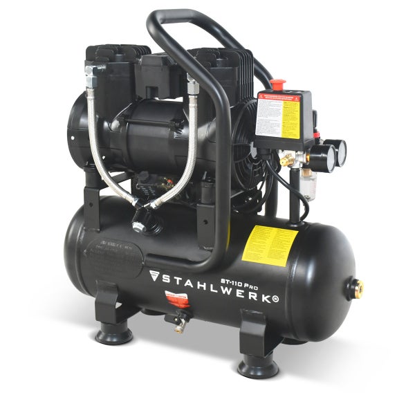 Schwarzer Stahlwerk ST-110 Pro Druckluftkompressor mit Druckbehälter, Motor, Tragegriff und Manometer.