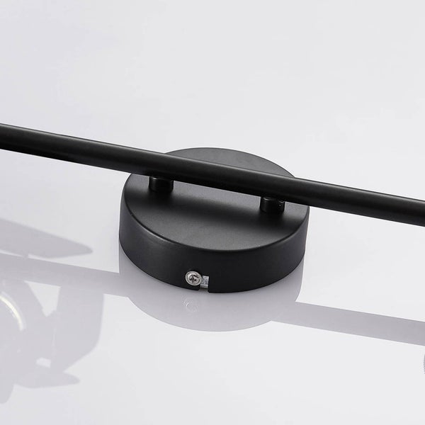 Detailaufnahme einer schwarzen Wandleuchte