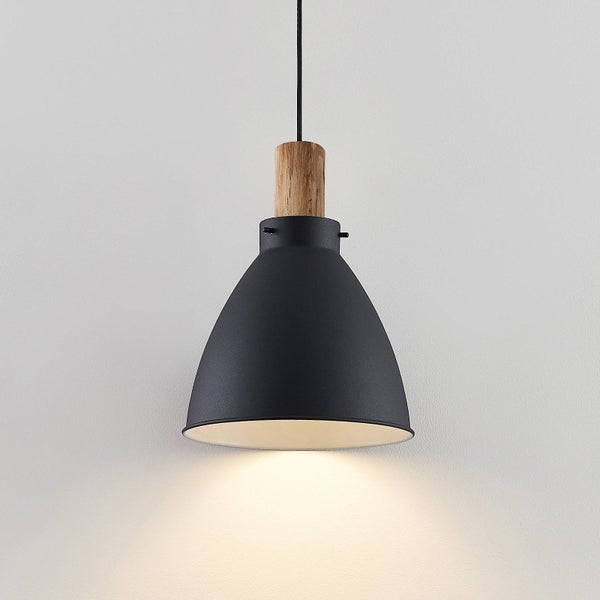 Schwarze Pendelleuchte mit Holzelement