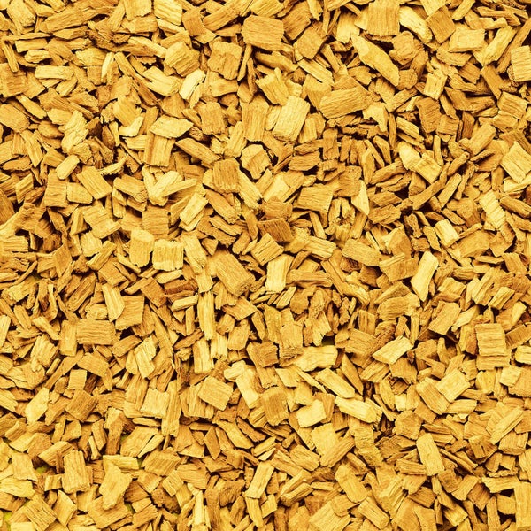 Naturbelassene Holzhackschnitzel aus Holz für den Garten oder zum Räuchern.