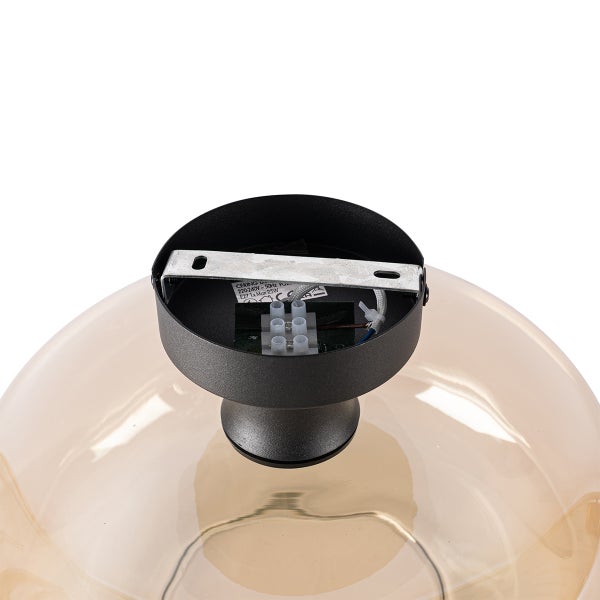 Deckenleuchte mit Installationsdetails