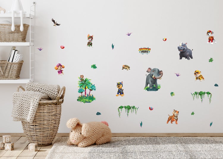 Wandsticker Set PAW Patrol Jungle Pups mit Marshall, Chase, Skye, Rubble, Tracker sowie Dschungeltieren und Pflanzen zur Dekoration im Kinderzimmer.