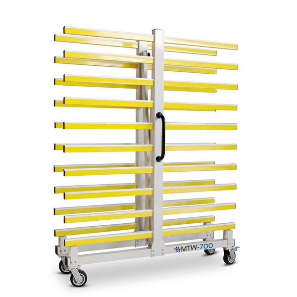 Transportwagen mit mehreren Ablagefächern für Werkstücke