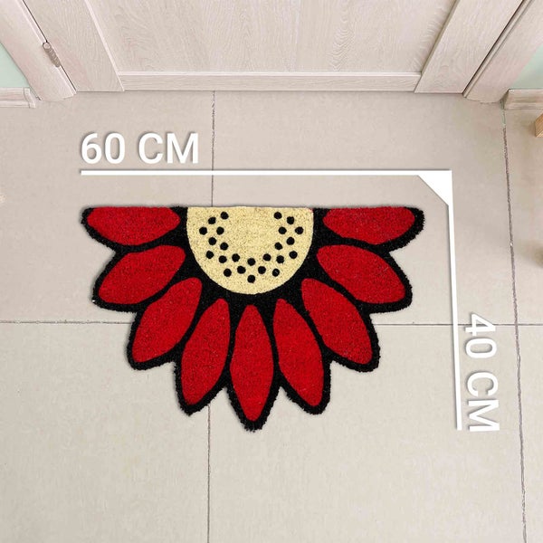 Fußmatte in Form einer Blume mit den Maßen 60 mal 40 Zentimeter.