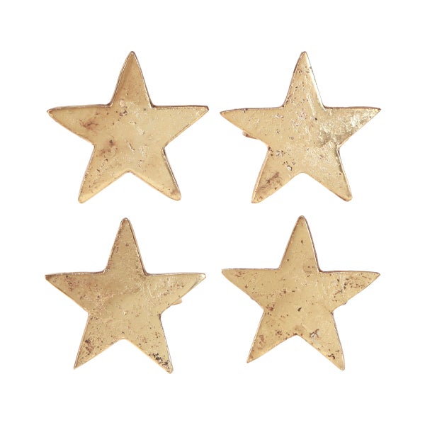 Vier goldfarbene Sterne zur Dekoration