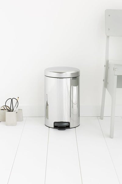 Brabantia Klassischer Tretmülleimer Mit Soft Verschluss 12 Liter HxBxT 41,1 x 25,1 x 33,8 cm Metall Edelstahl