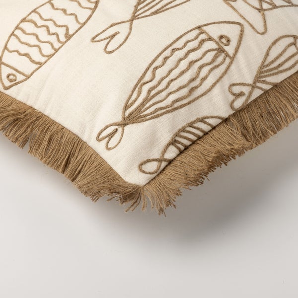 Dekokissen mit Fischmuster und Fransen