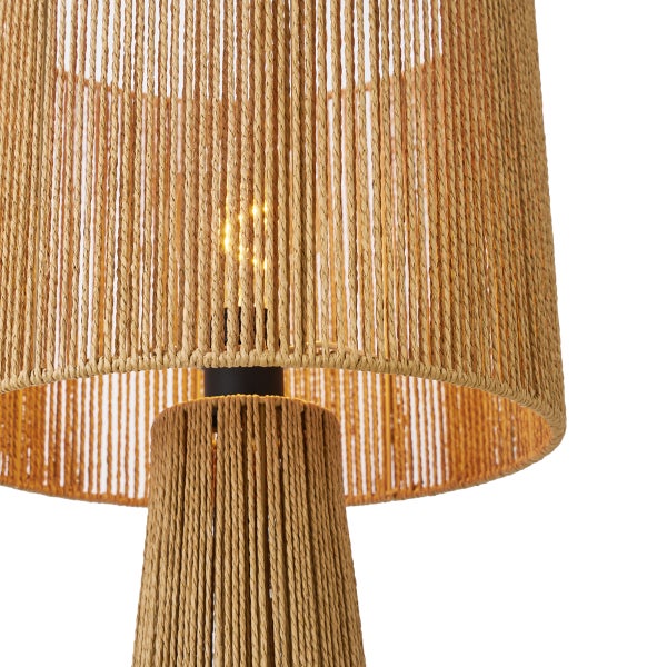 Tischleuchte aus naturfarbenem Seilgeflecht mit zylindrischem Lampenschirm und konischem Fuß.