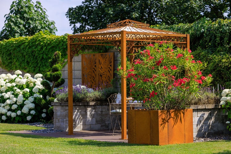Pavillon ELEO Meran 2 x 2 m unbeschichtet - Edelrost | und Sonnensegel ecru