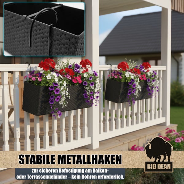 Balkonkasten mit Blumen, aus Rattan mit Metallhaken zur Geländerbefestigung