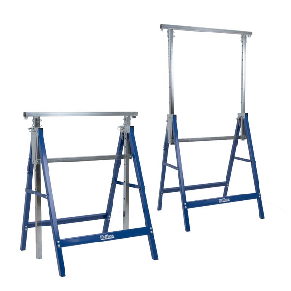 Zwei höhenverstellbare Trutzholm Gerüstböcke aus Metall in Blau und Silber.