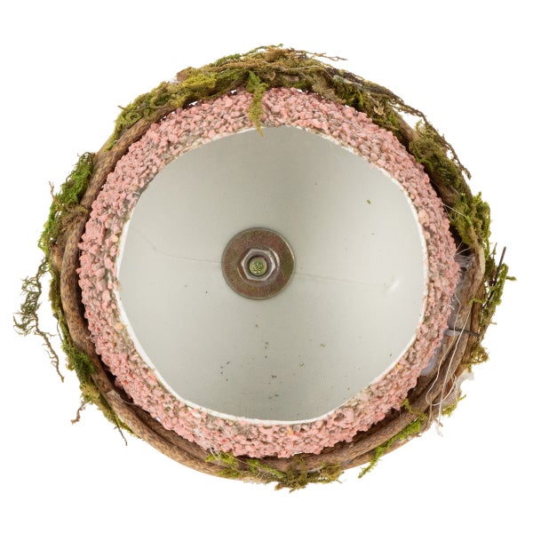 Dekorative Pflanzschale mit Moos und Naturmaterialien