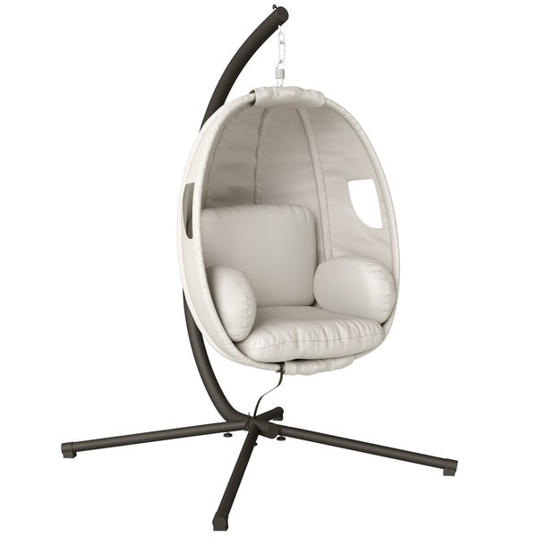 Hängesessel in Eiform mit dunklem Metallgestell und hellen Polsterkissen.