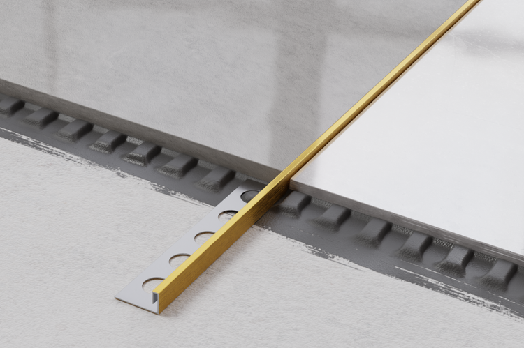 Fliesenabschlussprofil aus Metall mit gerader Kante