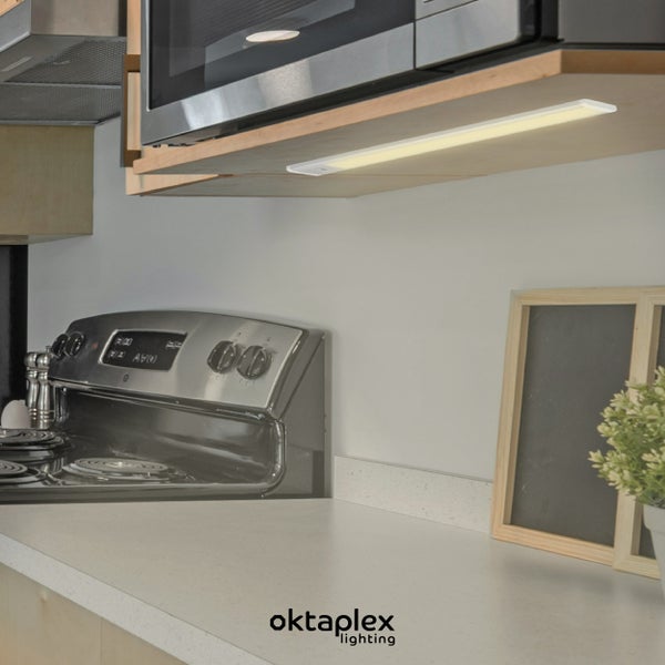Oktaplex Riva LED Unterbauleuchte dimmbar mit Sensor 90cm warmweiß 3000K silber